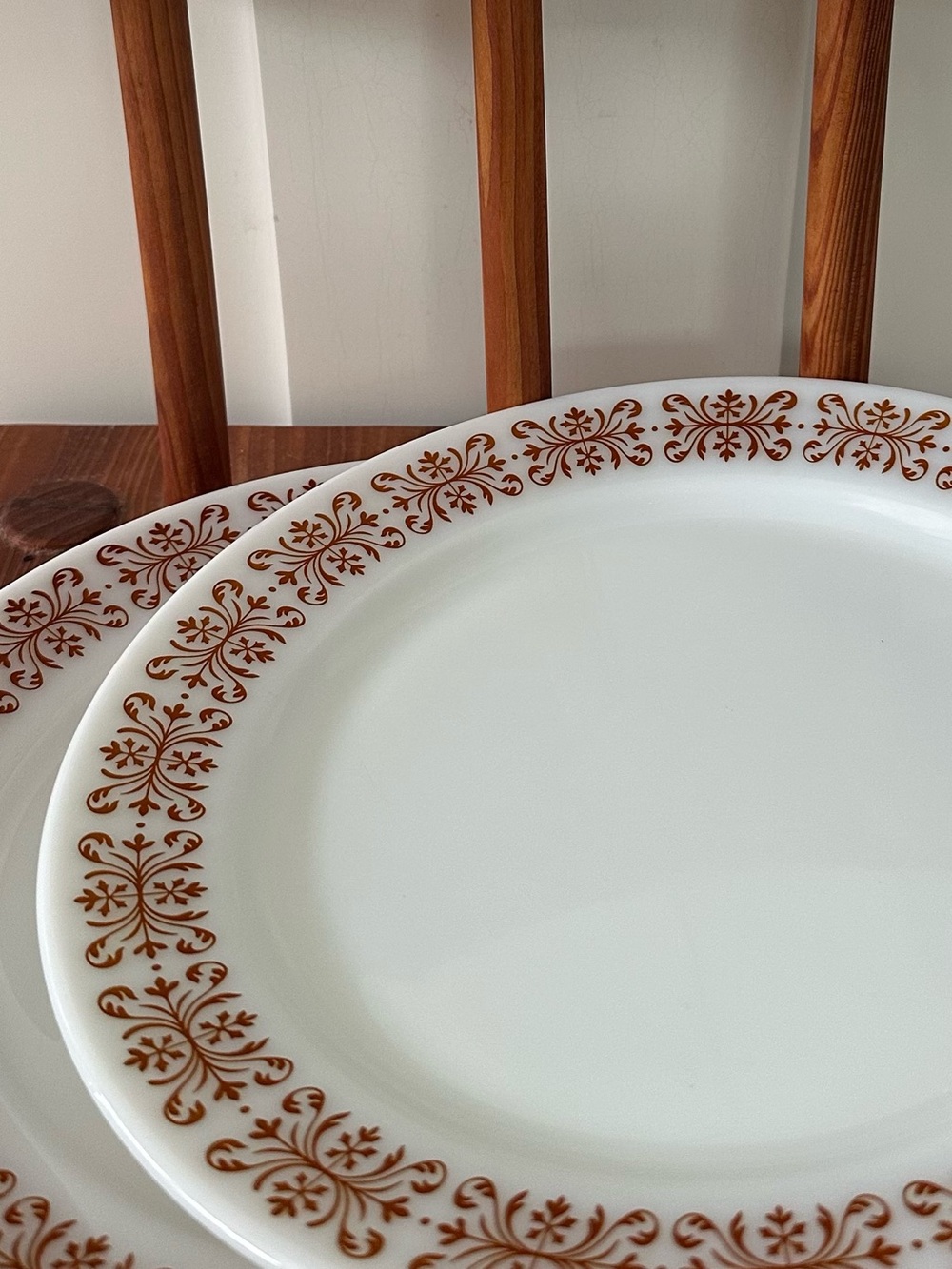 Set of 2 Vintage Pyrex
Tableware by Corning Dinner
Plates Copper Filigree